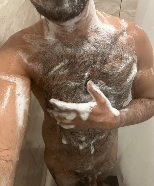 Scrub a dub dub 🧼 🫧 Did I miss a spot? by emit_86