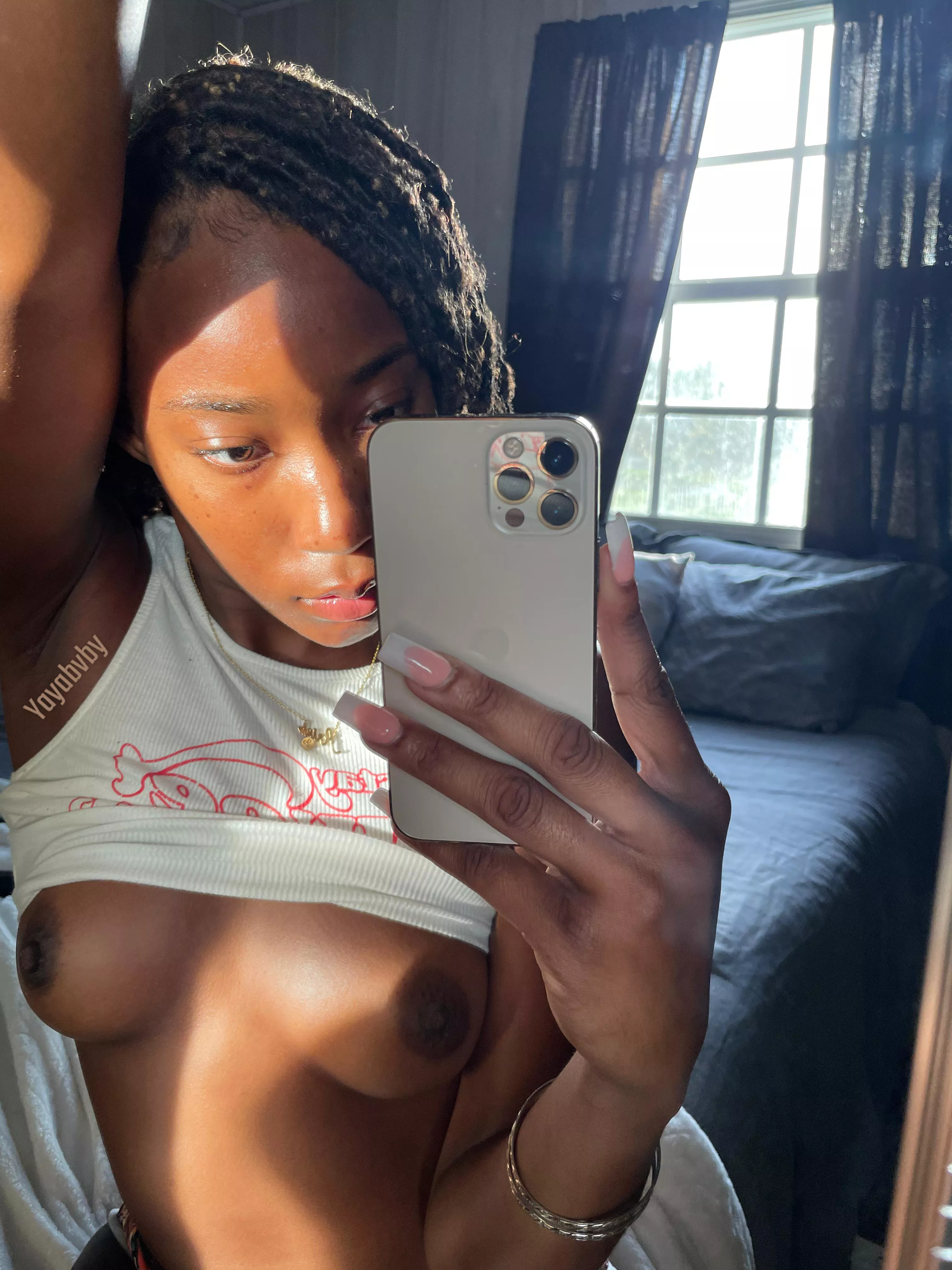 Sexy frexs, smooth skin, Pink lips, & Wet pussy r some of the qualities on a woman posted by yayabvby