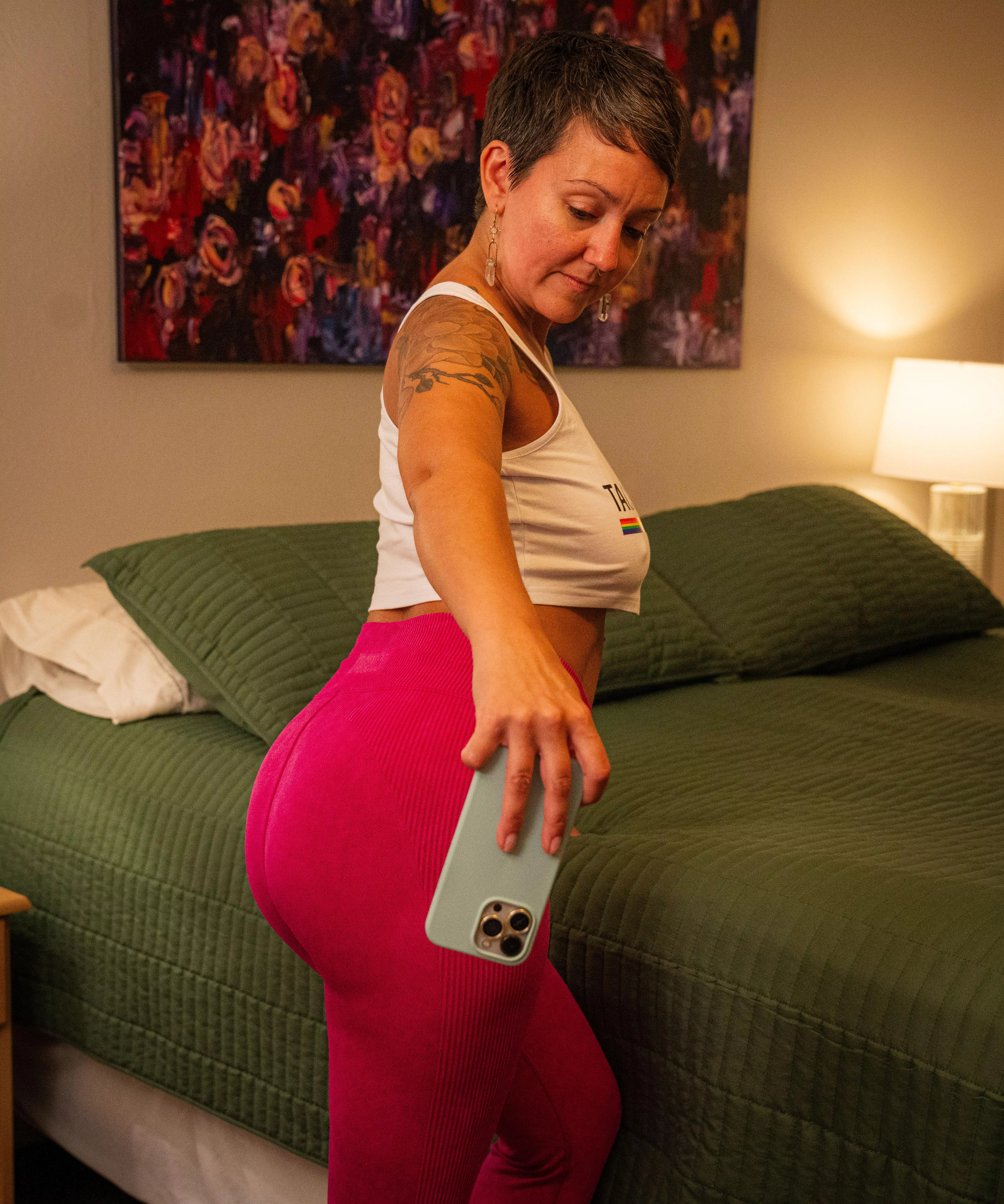 Snapping something to send to you [F] posted by Astraea_ann