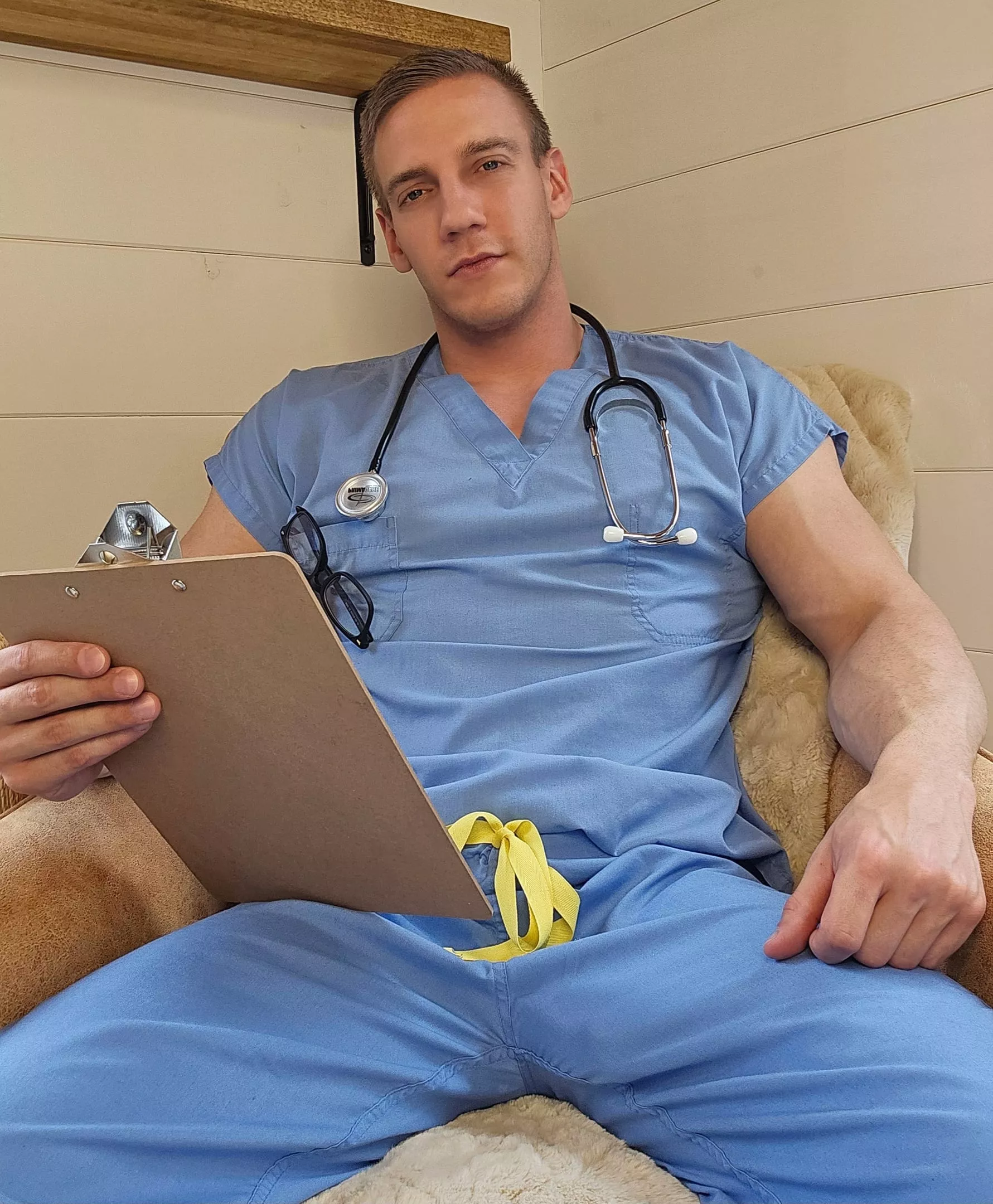 So.. you're my new patient 😏 posted by John_fitness91