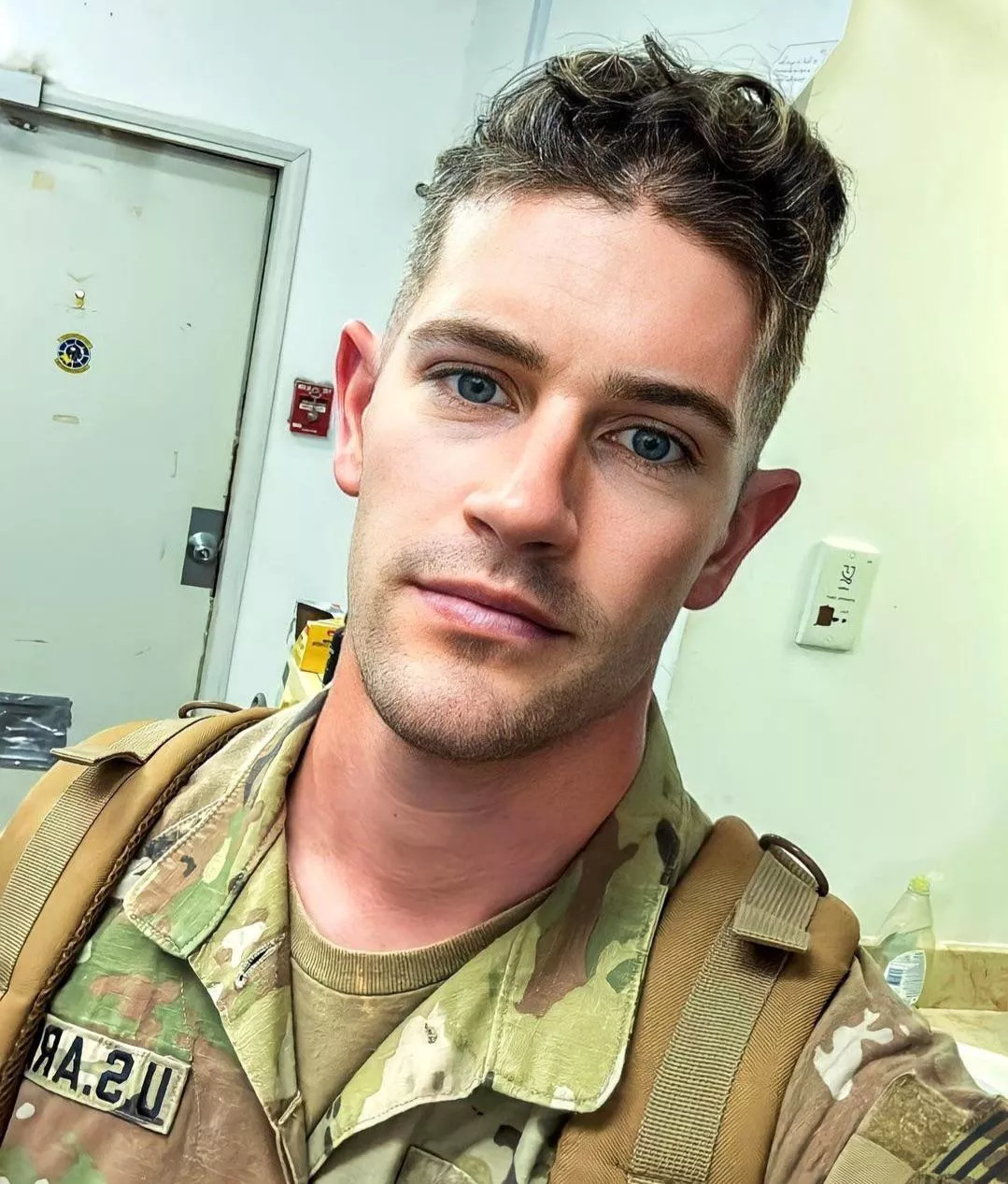 US ARMY posted by PeteGuy23