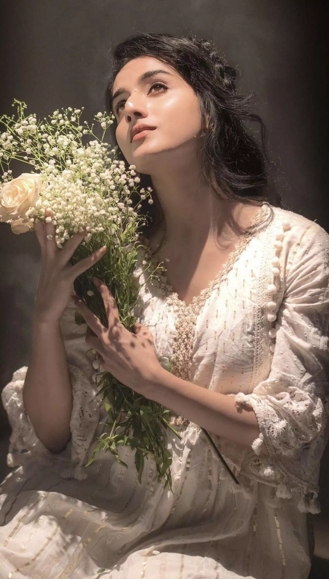 Anna Sheetal - Indian Longboarder posted by Auction2386