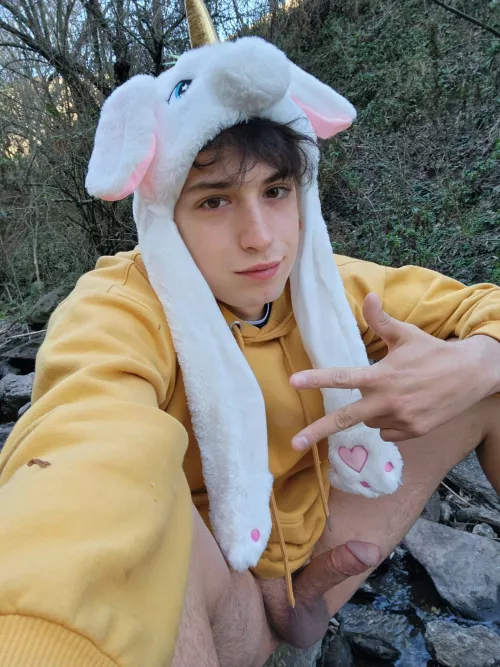 (Basti 19) This doing it outside is getting really addictive 🥵 by bastian033ok