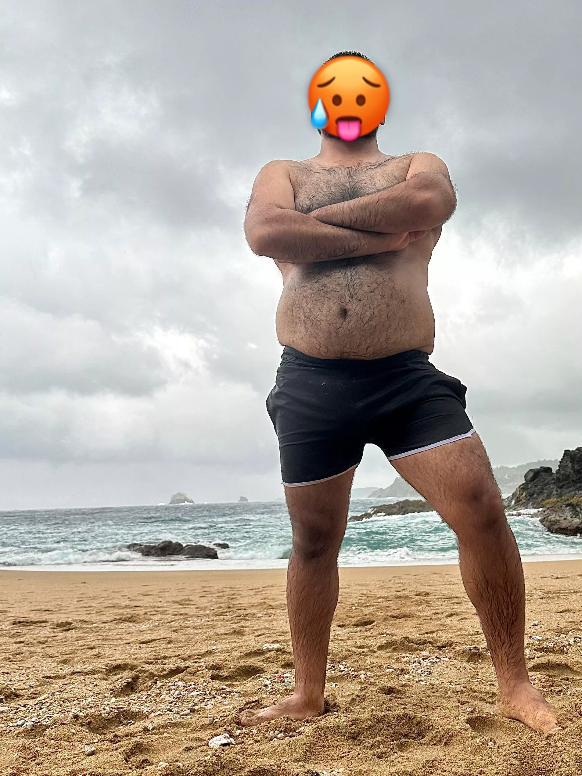 I always get insecure at beaches or pools, but I know you guys will appreciate this. posted by juanjota