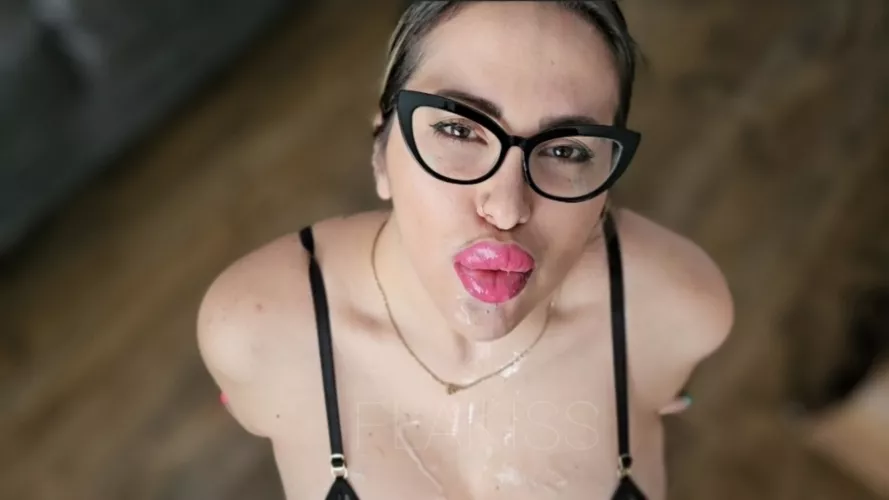 Kiss me glaze me like my glasses? by flakissmtl