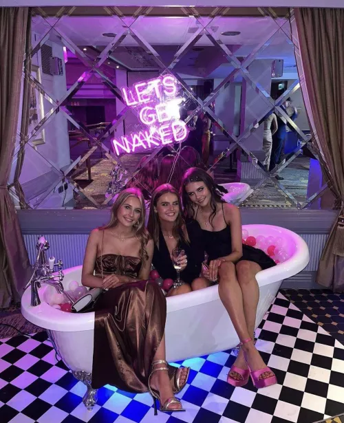 let’s get naked by Titaniumx7