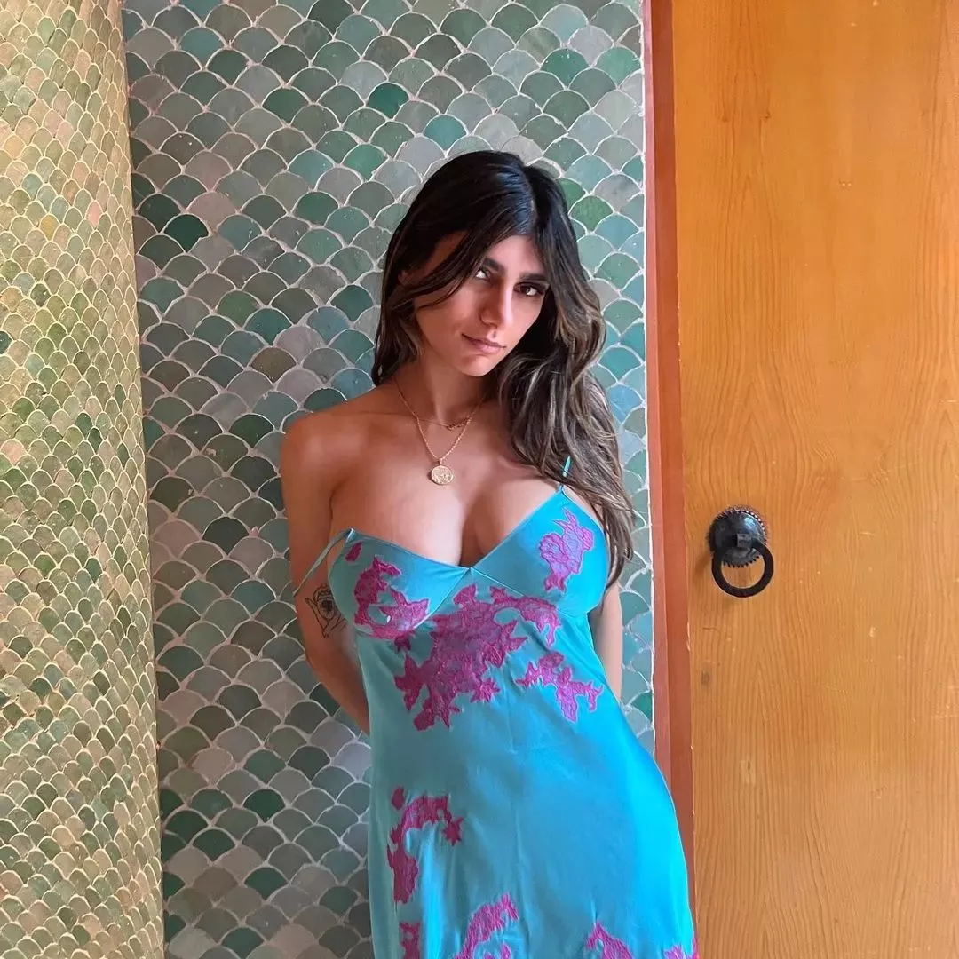 Mia Khalifa posted by rod_gazinya