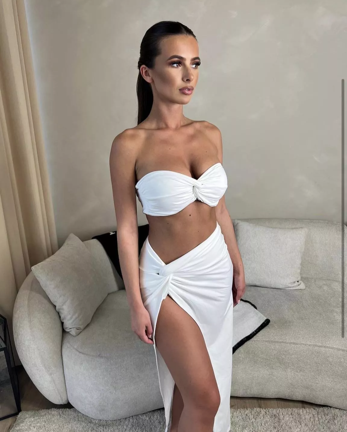 Reckon she’s got any underwear on under that? posted by Cultural-Cycle8441