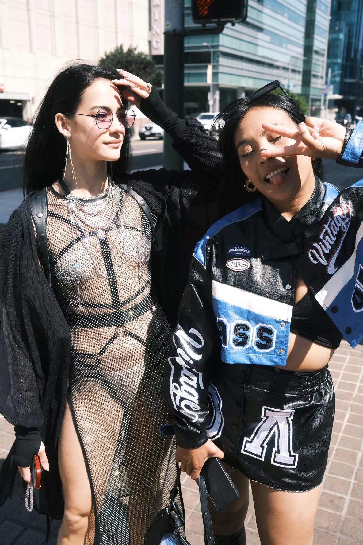 Summer Shows in Sunshine >> posted by Hi_mommyy