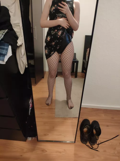 Sundress and bodysuit <3 by SophieKouhai