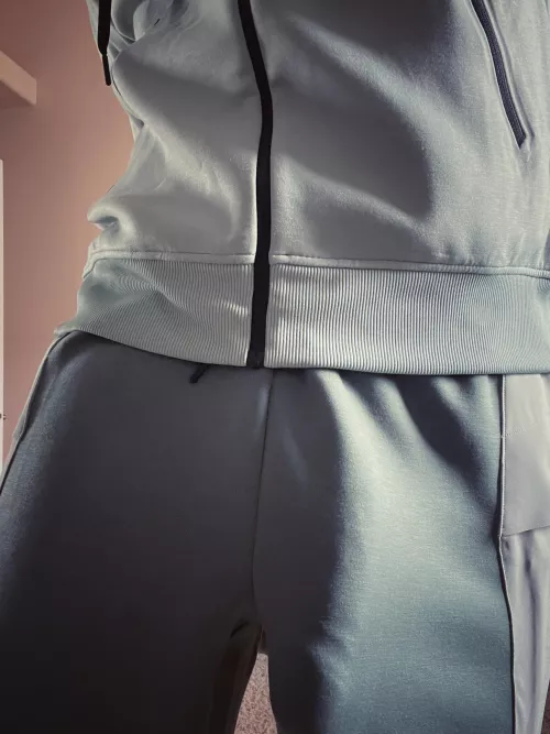 Walked around in these, got a little visible rubbing against my head. by OgOne2