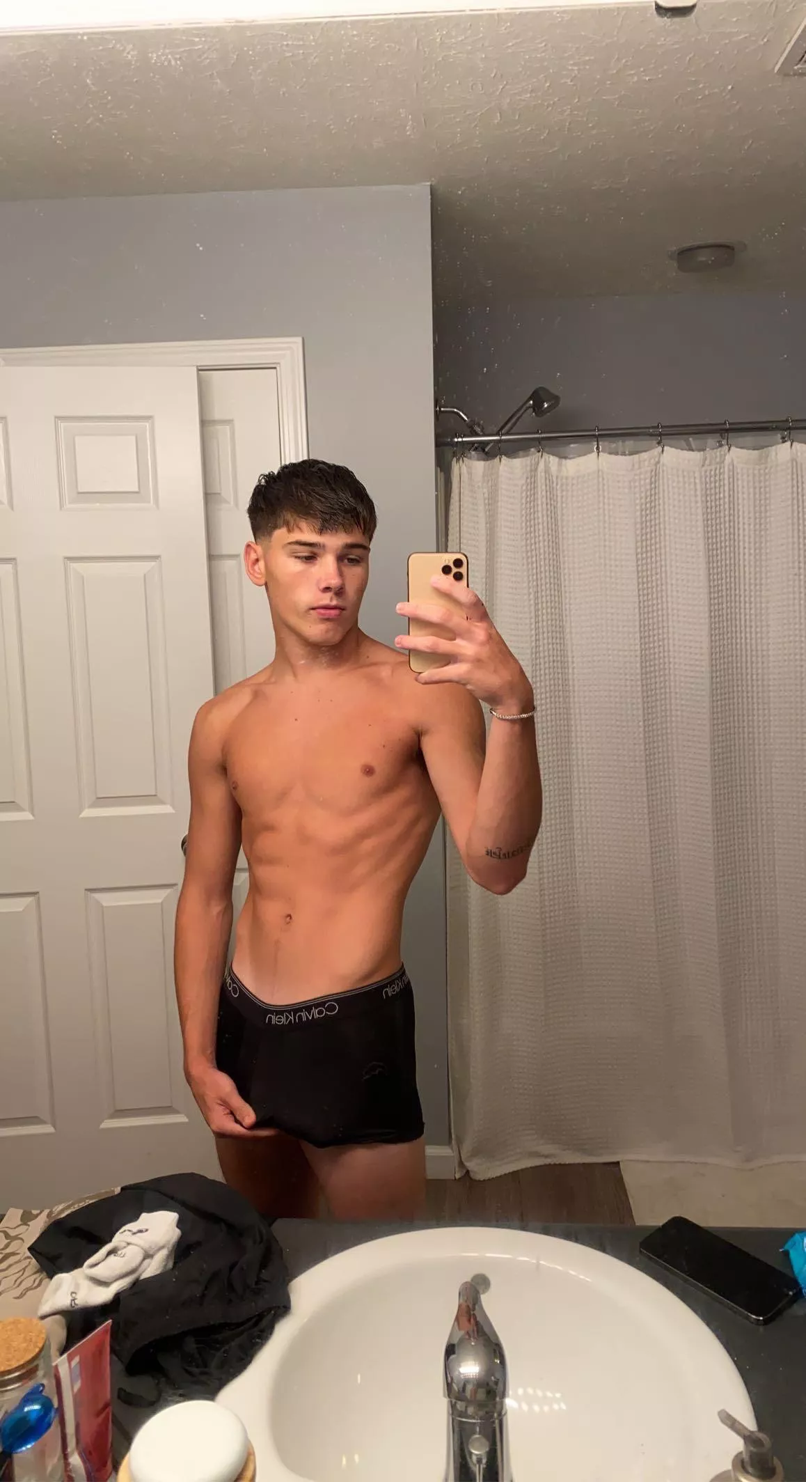 😈You want a pair ? posted by adwopash