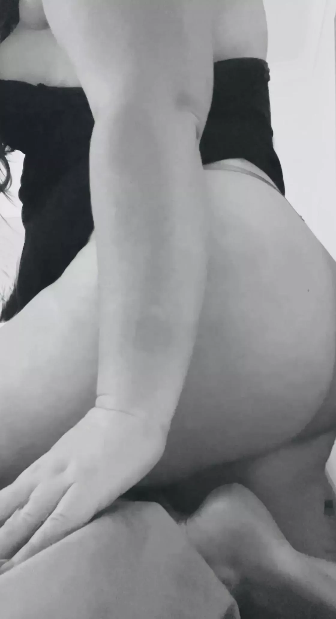 Any men who like the curvy thick wives? 😈🔥 posted by Bella_Rose_69