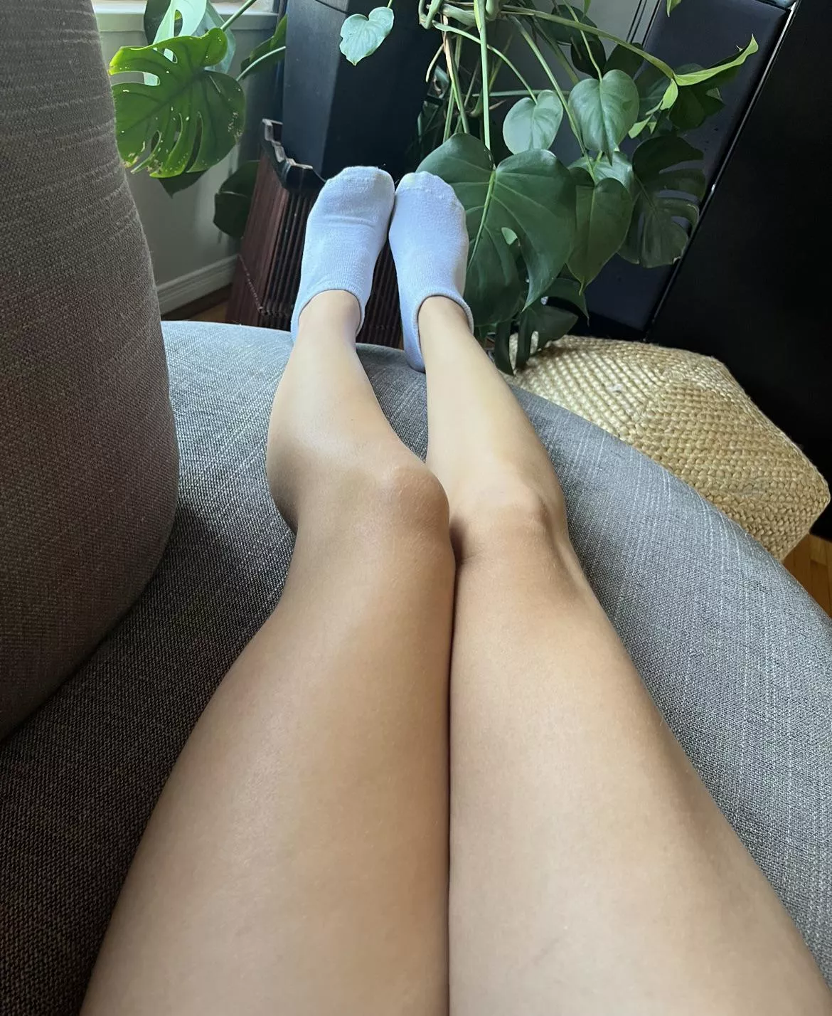 Are you weak for white socks? [F] posted by Mschacha