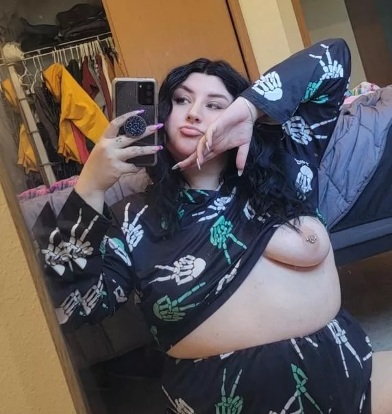 Chubby alt titties posted by Secretlyhateu
