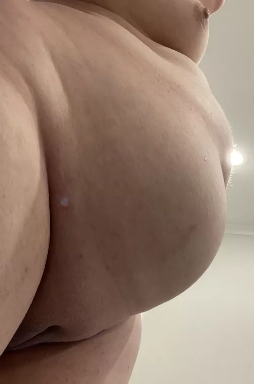 Do you prefer a shaven kitty? by Dragonfly57