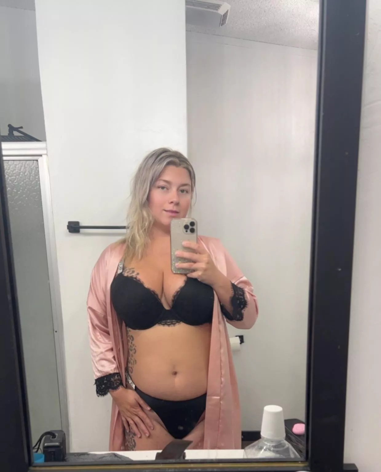 [F] don’t you love my thong posted by JigglyMilf2023