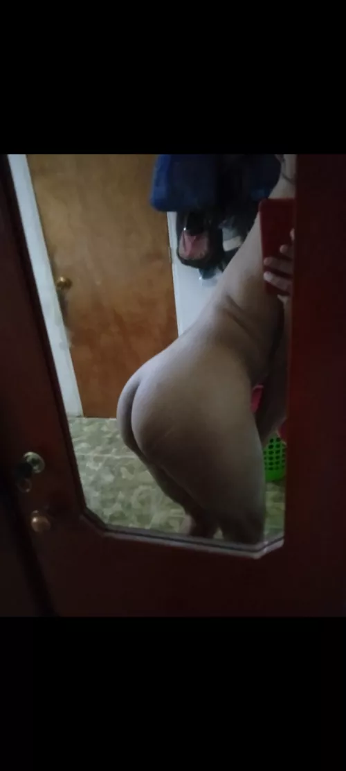 hello who wants to have fun tonight with me by Hot-Boy4021