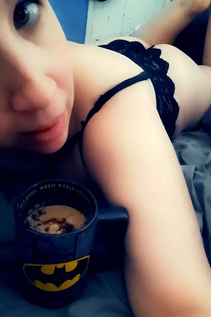 I don't have the energy to get out of bed today. Could use a dose of Vitamin U 😉 posted by Aussiemilf2046