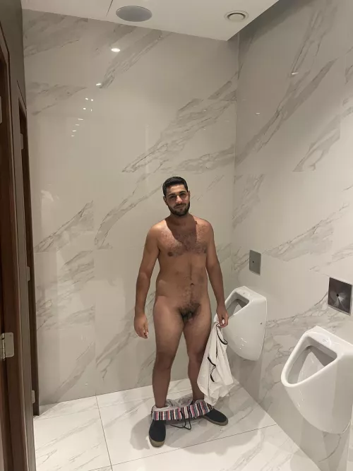 It’s good to remind ourselves that we don’t all have to have huge dicks to be hot. by sunsetlaffite324