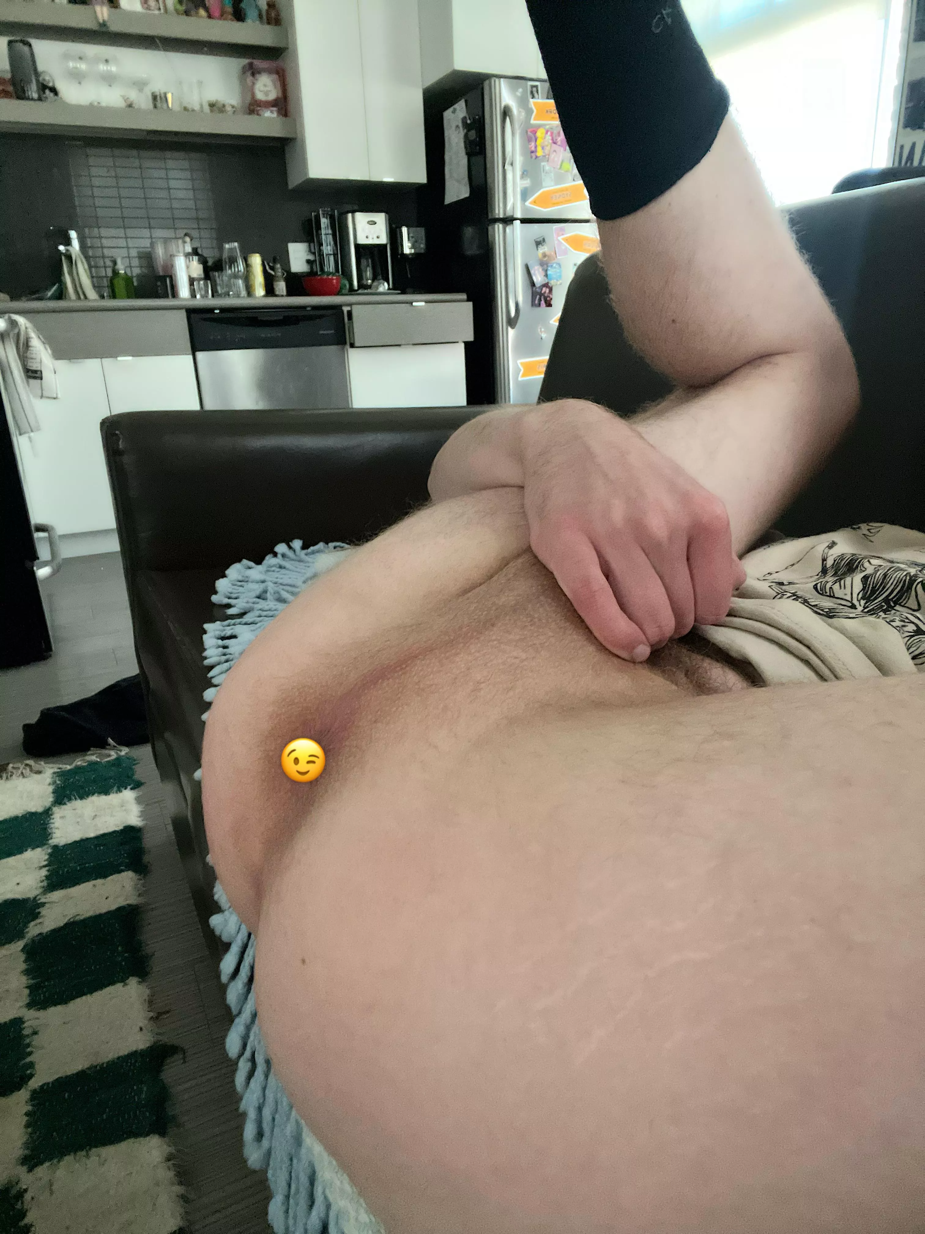 @jamezhanson ~ 26 Canadian blonde boy. Need my boy pussy used by big dicks and str8 boys posted by jmeshnson