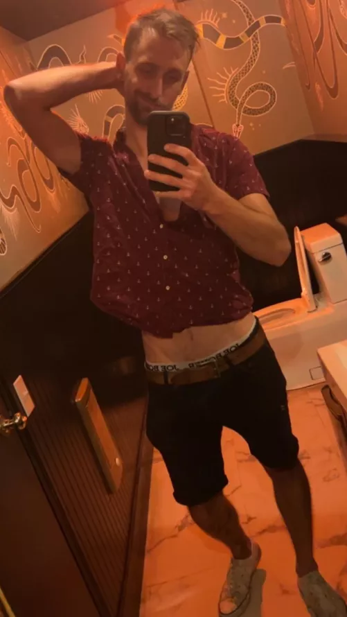 Just got off work 😮‍💨 bf application welcome 🤗 by Soccorhunter