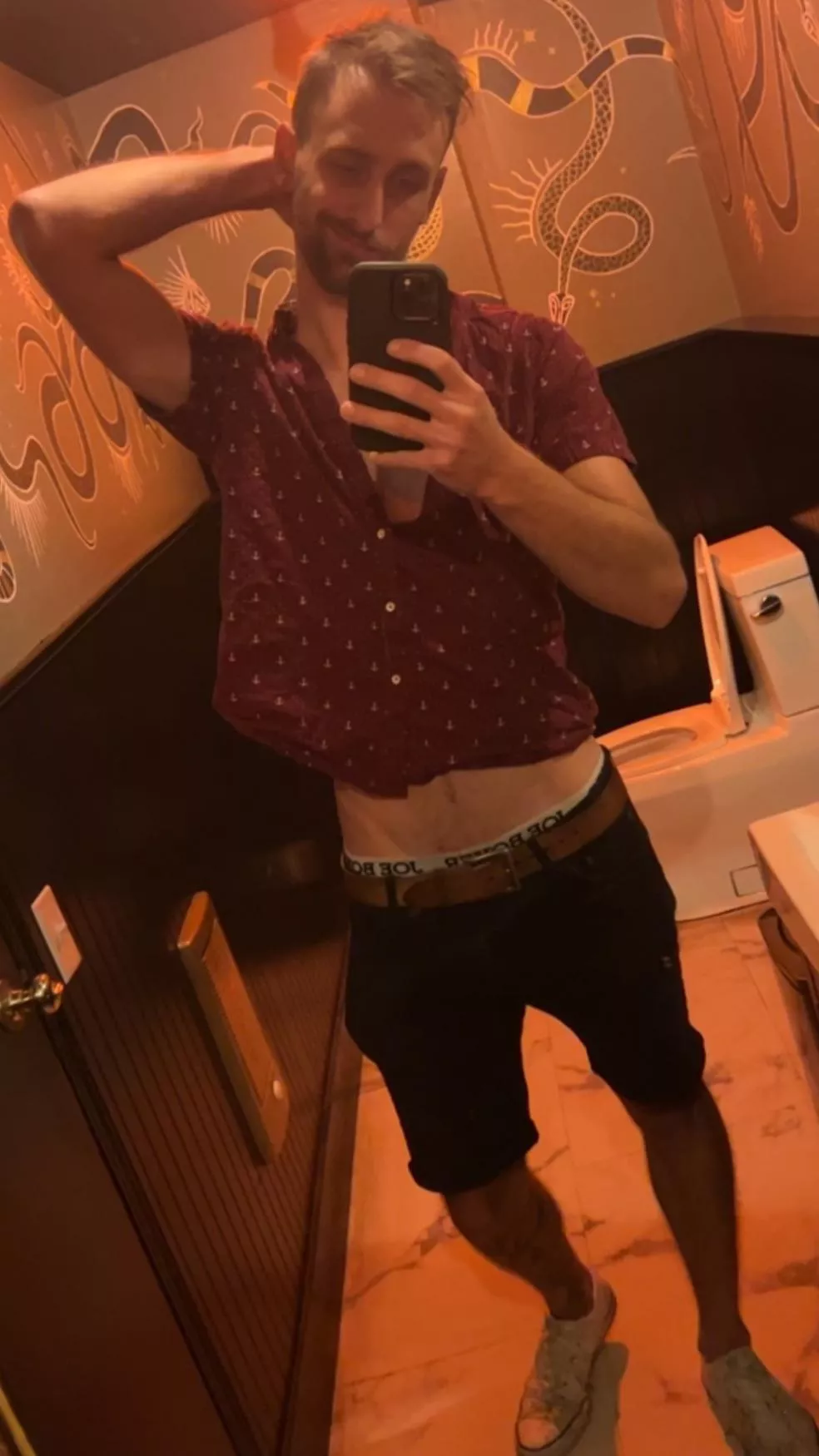 Just got off work 😮‍💨 bf application welcome 🤗 posted by Soccorhunter