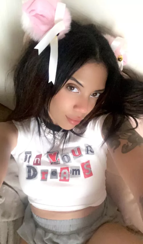 Mommy cat by Briewylde