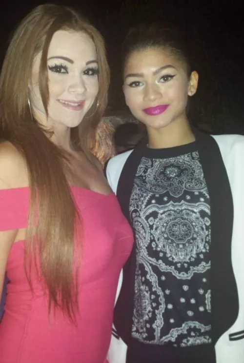 [Skyla Novea] vs [Zendaya] by victorfrank_2