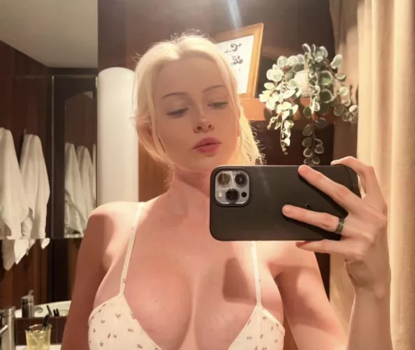 Small top, big titties by emilytaylorxo