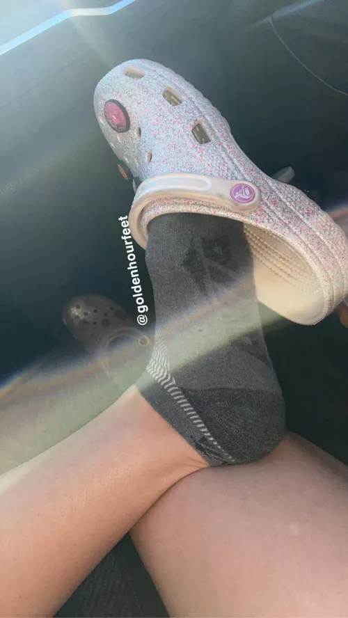 Sneak peak at my soles😜 by goldenhourfeet