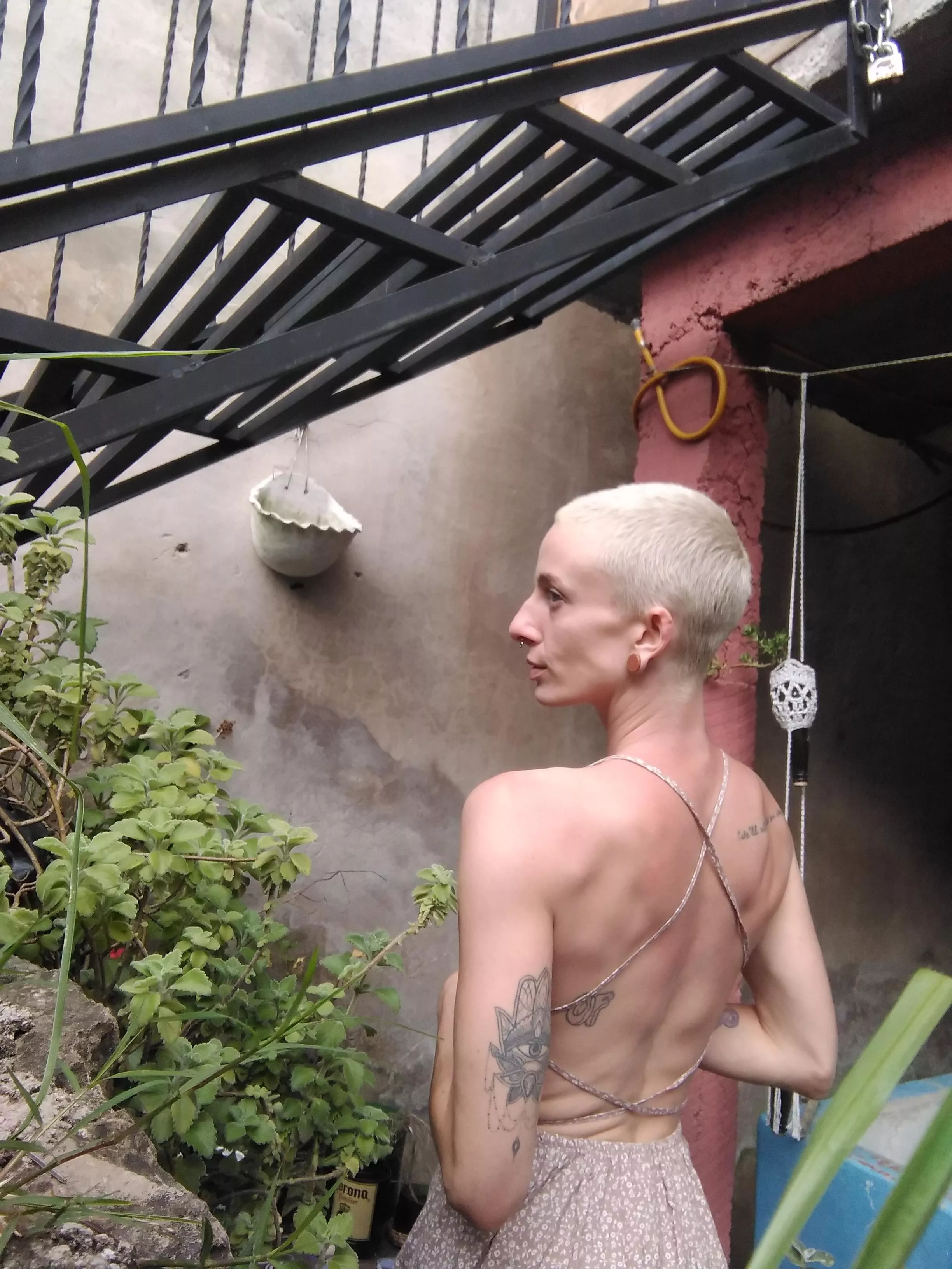 This sub feels like the perfect place for this self-portrait I took the other day ☀️ posted by shaeirisxo