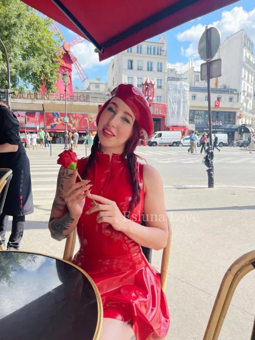 Walking around in Paris in latex by Esluna-Love