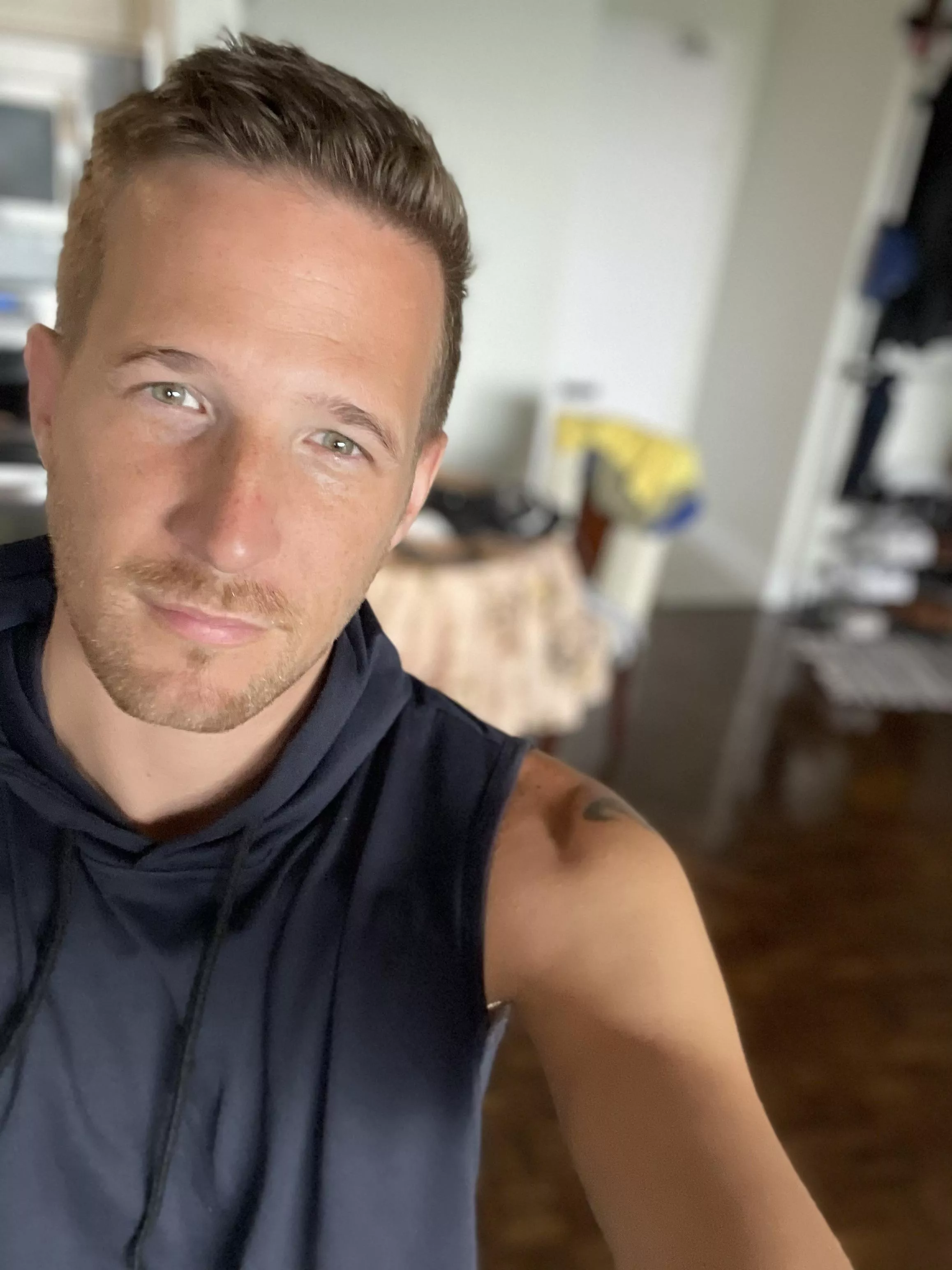 Would you let me take you out for ice cream? 40yo enjoying what’s left of summer. posted by Teddiboi83