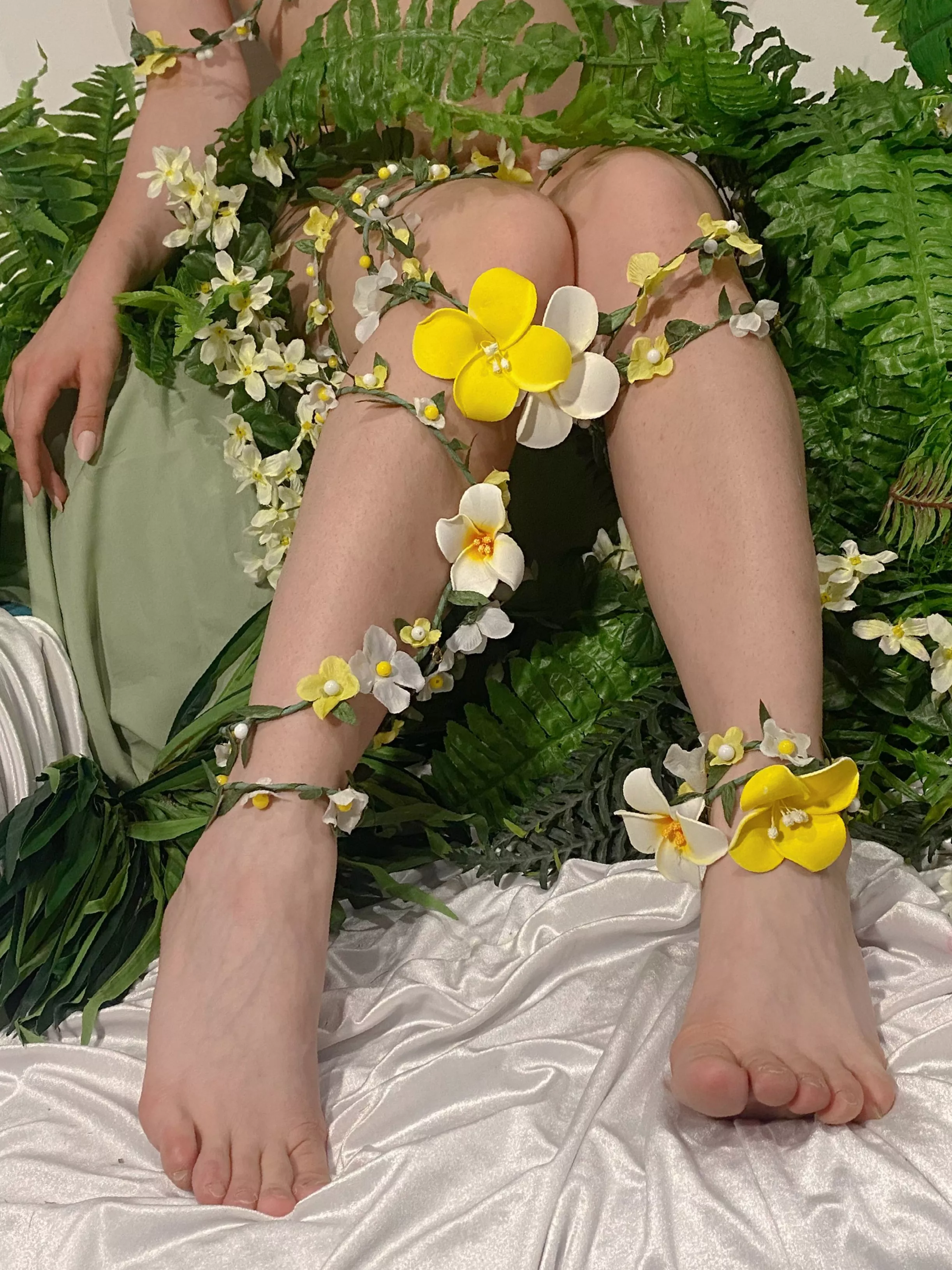 you will definitely like my slender legs posted by awaybuck975