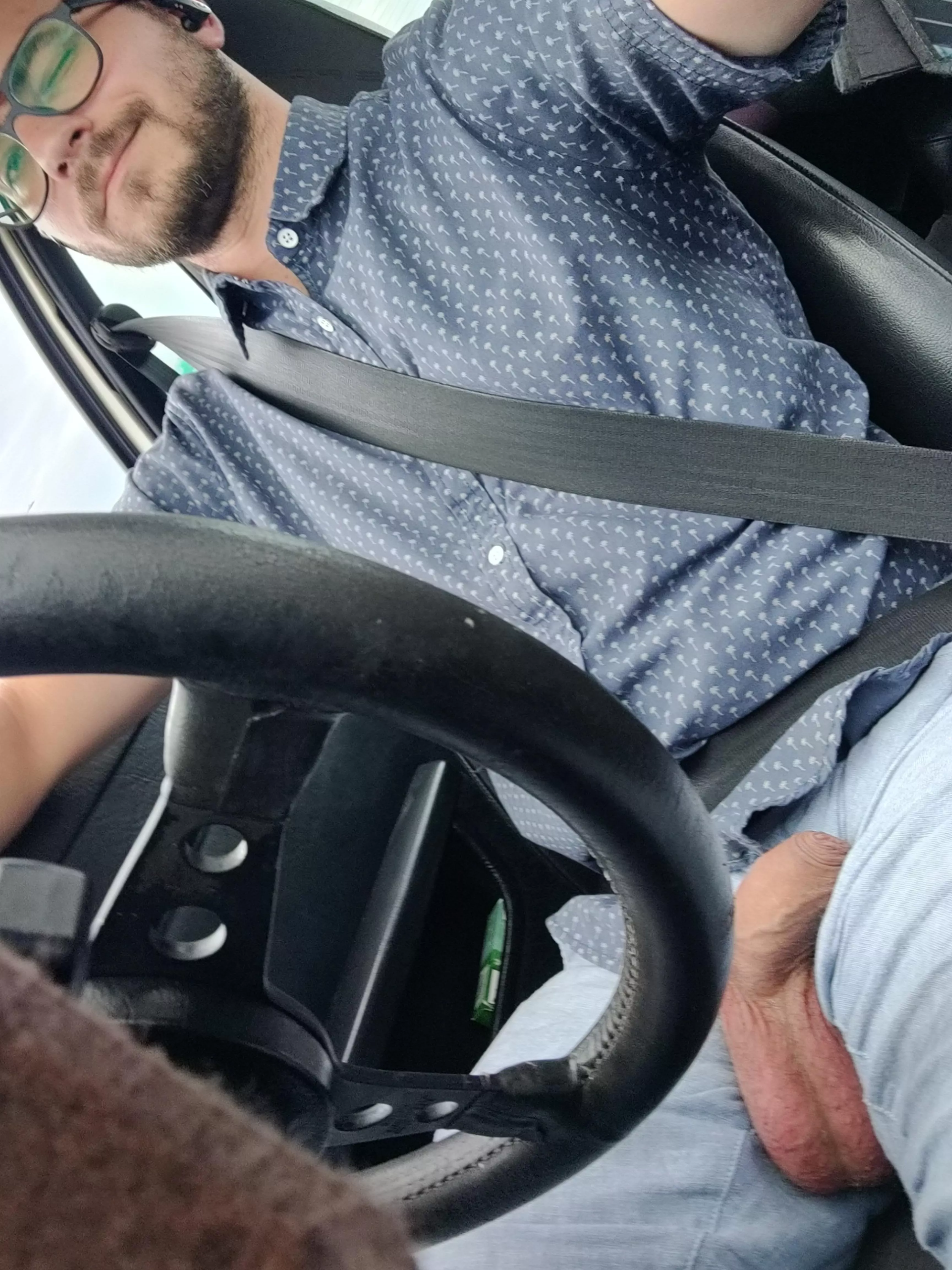 Do they fit in your hand? posted by daddysflaunting