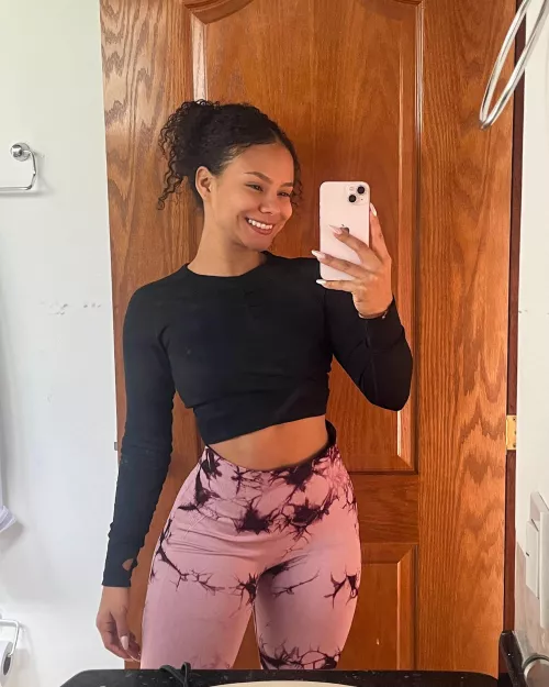 Feeling fiitt [f18] by ILoveSmilinggBack