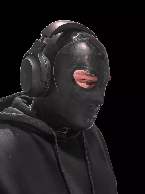 Gaming with latex by latexrobot