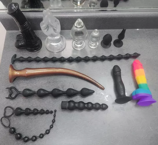 Good morning! Could y'all give me suggestions on how to use my toys? by ShowingItAll0987