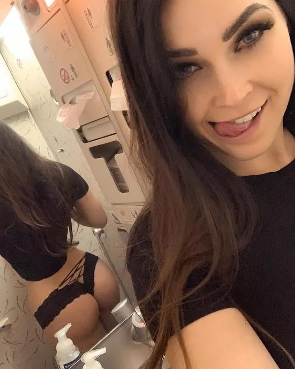 How many of you want to use my 2005 holes 😇 posted by FantasticFlower18