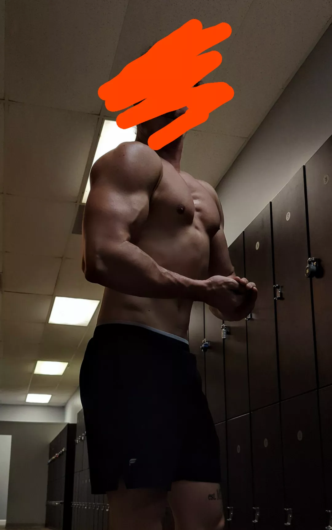 If you can guess how many inches, I'll send you the measurement pic. posted by meaty_tarzan