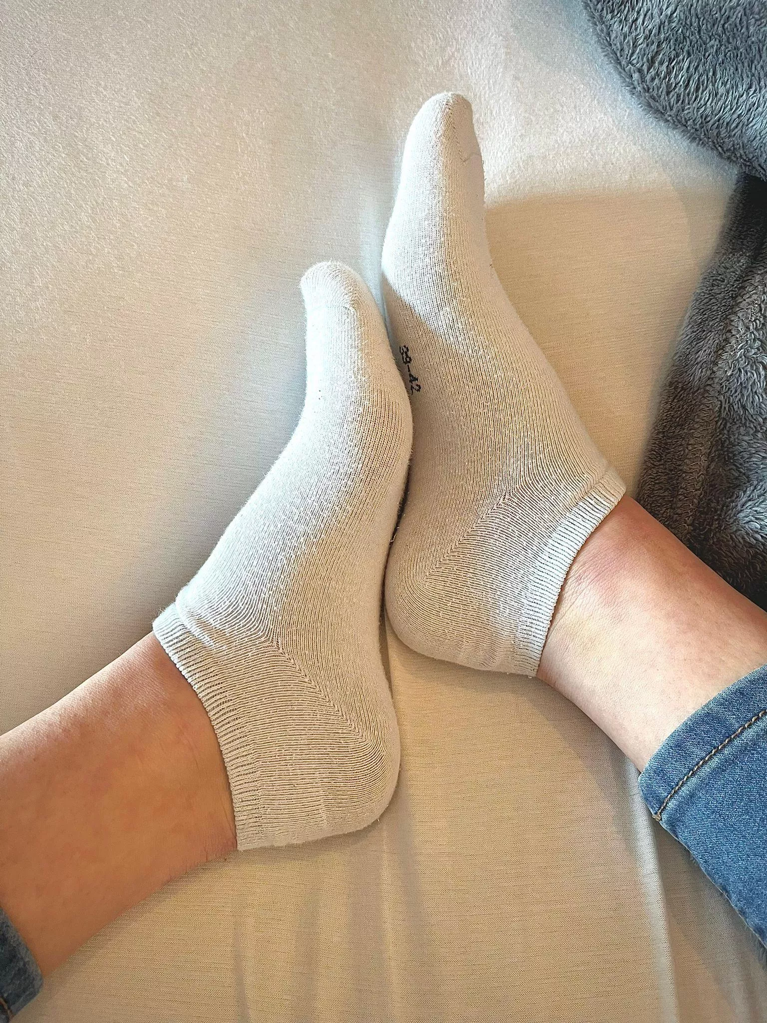 Imagine seeing me walk into your room like that posted by DiamondAmyyy