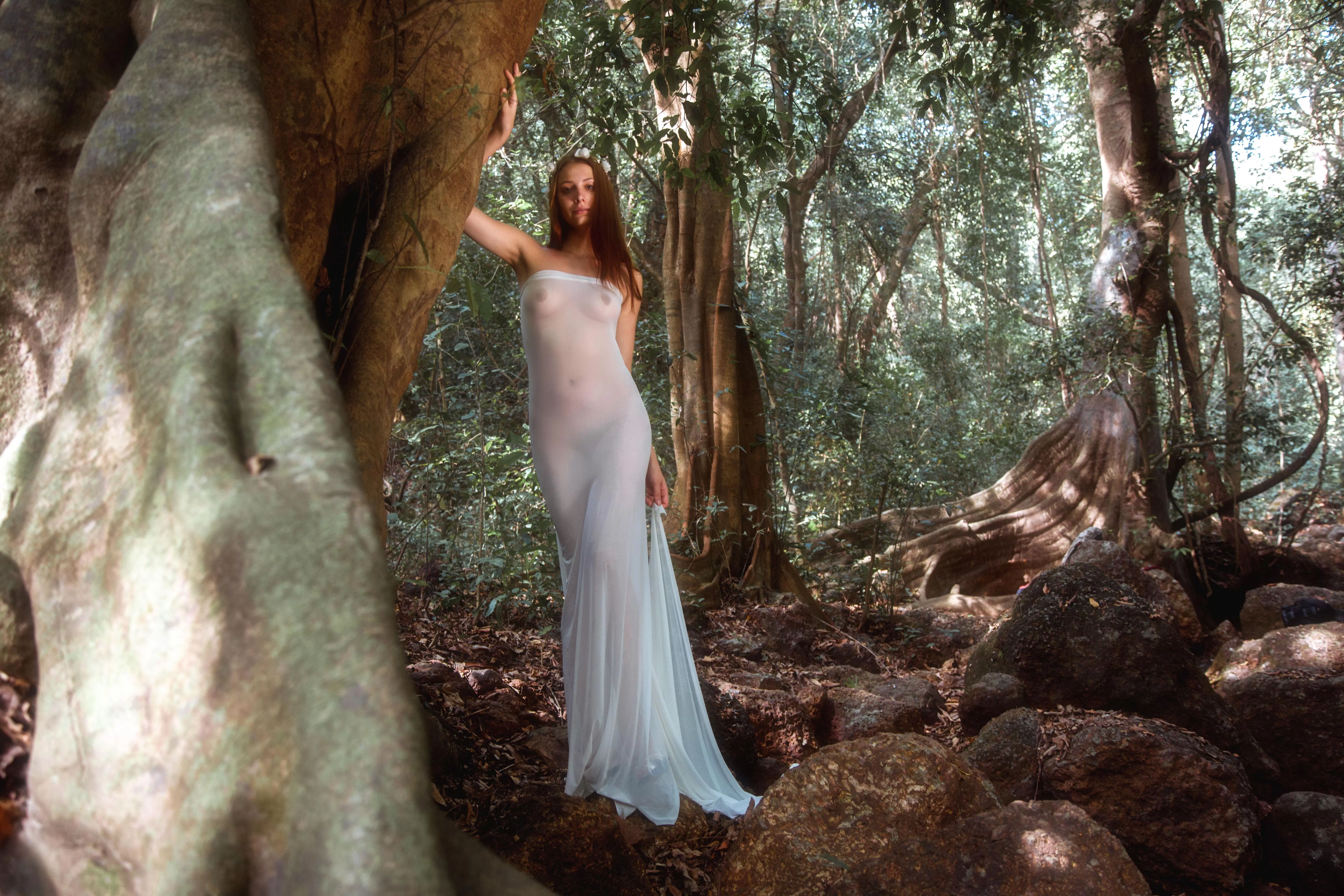 Isabella posted by famegirls