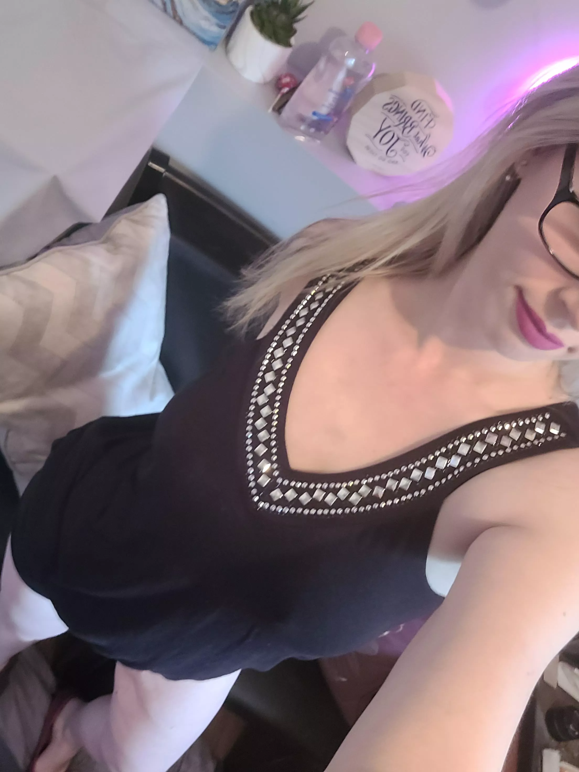 Just finishing up work posted by savvymsstacey7