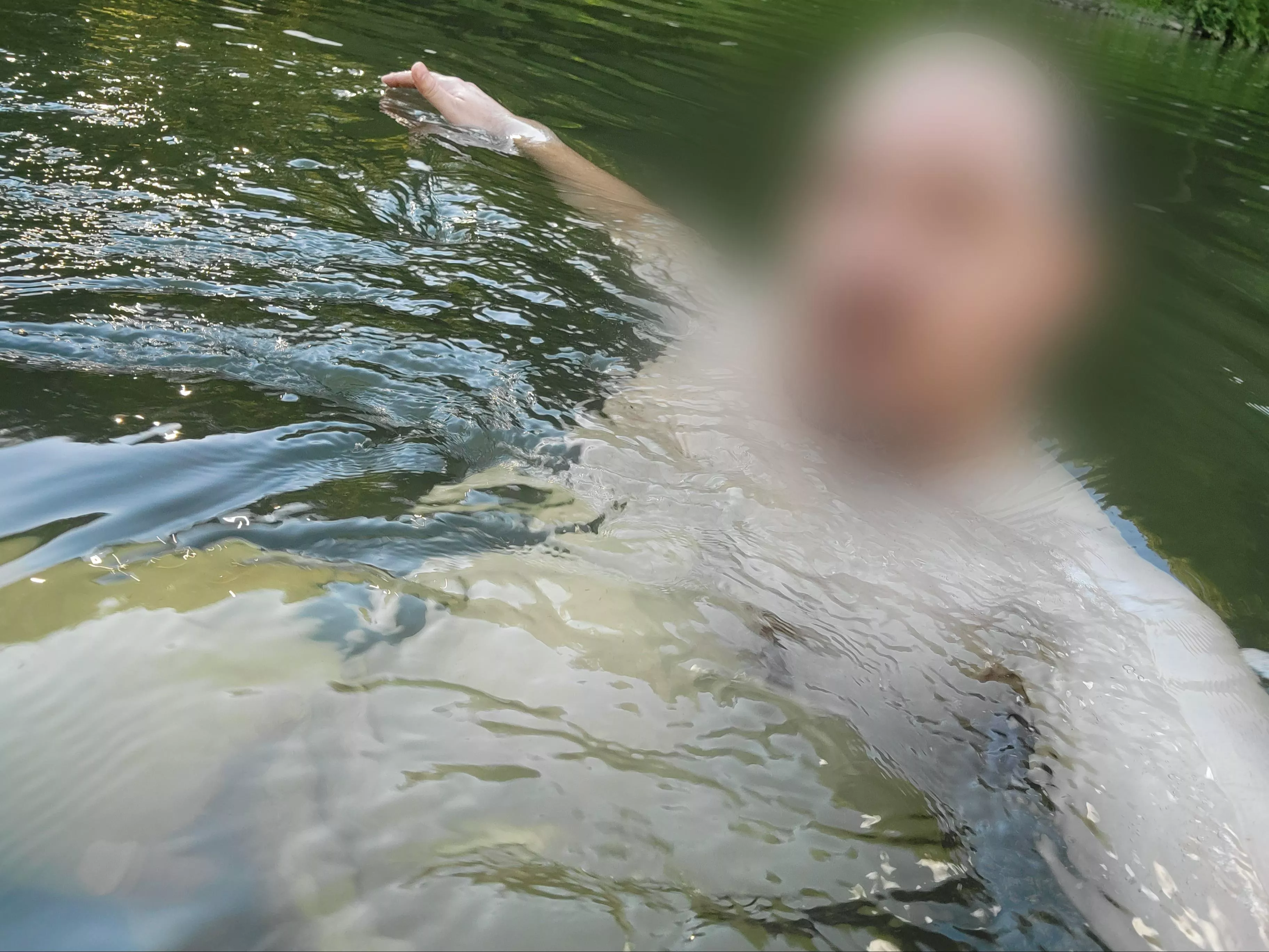 Just floating along posted by justanotherburnerta