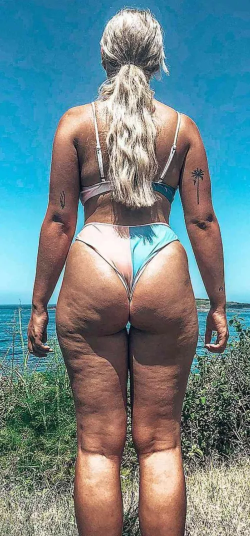 Love All That... by Flaminglin