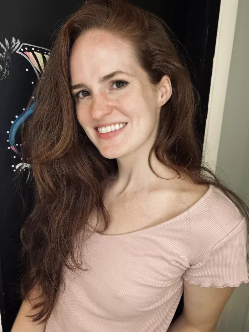 Sometimes the braless look is subtle. It’s that little hint that can drive you crazy ;) by saltysweetcaroline