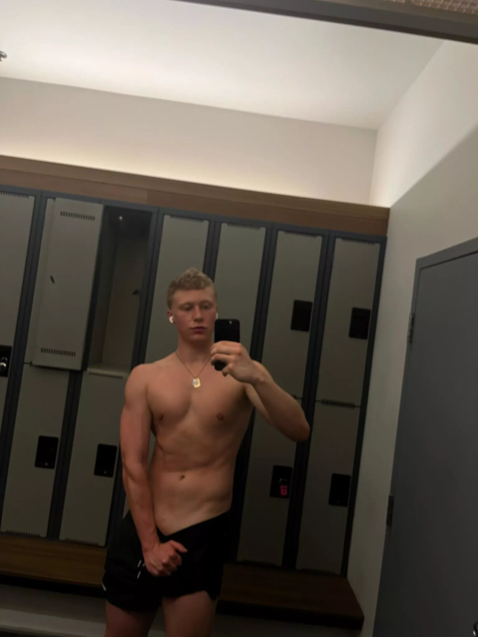 The college locker rooms make me feel a type of way posted by soccerdom