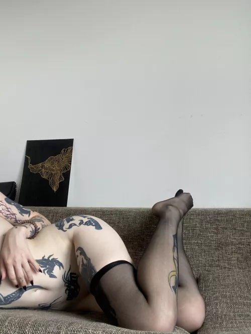 those slender legs will please you by Nearerthread