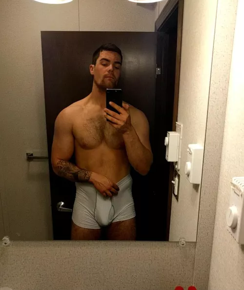 Way to horny right now by eMPtY122